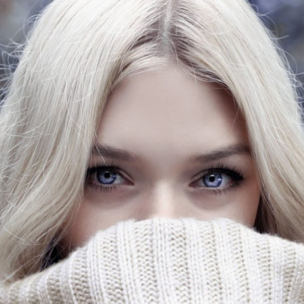 Welcome to my closet! 15% OFF BUNDLES TODAY!